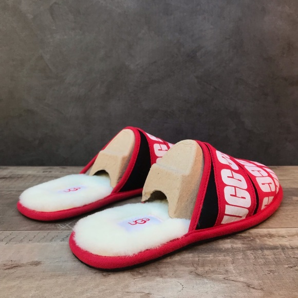 Ugg Scuff Graphic Brand Slipper - Picture 5 of 16